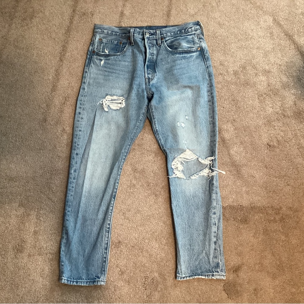 Levi's Women's 501 S Light Blue Distressed Skinny Jeans